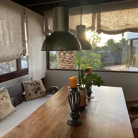 Casa Tegue Βίλα Nazaret